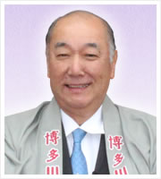 上川端商店街振興組合 理事長 武内照臣 上川端商店街振興組合 理事長 武内照臣