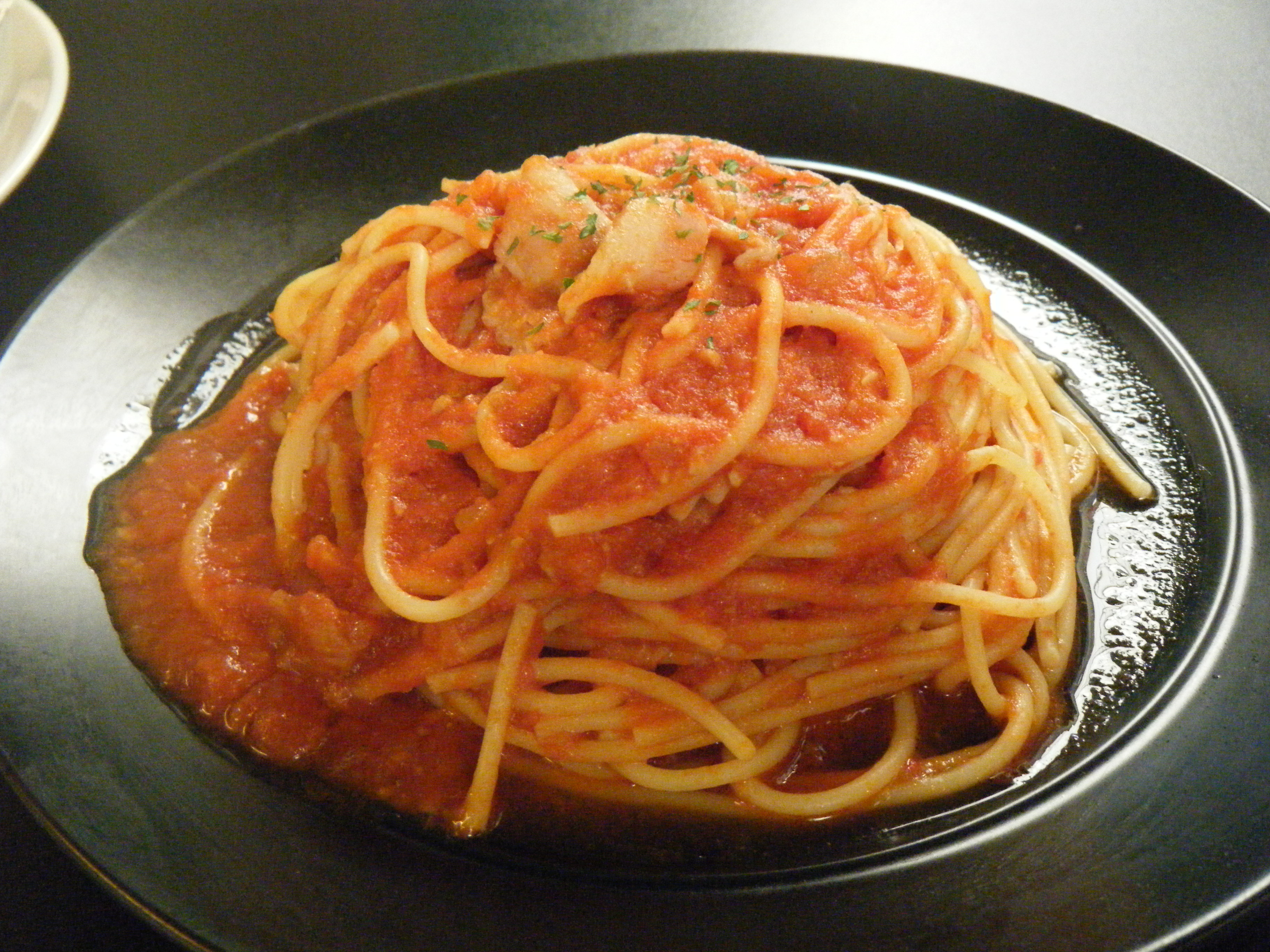 L.A.DINER 手作りのトマトソース。お子様から大人まで楽しめるパスタです。