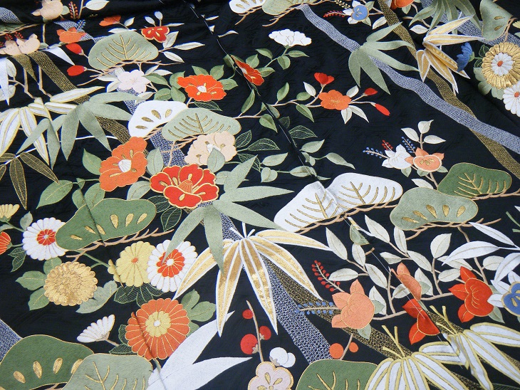 高級呉服現金卸 福八木 刺繍入り訪問着も多数品揃えしております。